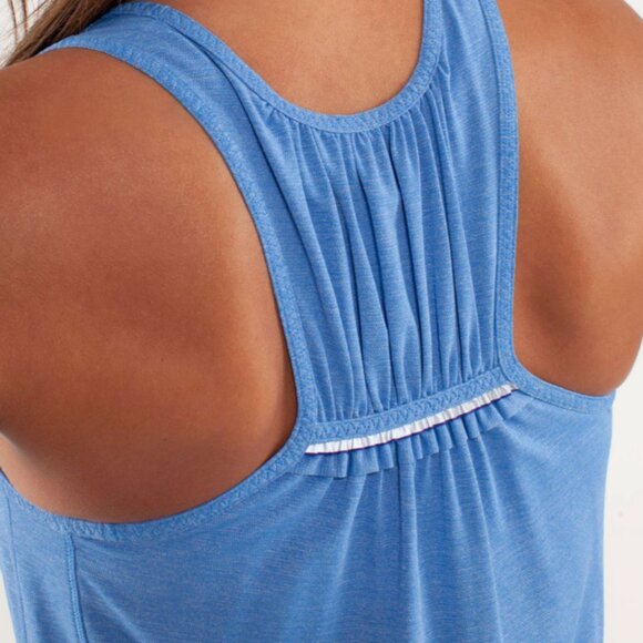 Lululemon Run: Silver Bullet Sleeveless Tech Tank-Size 6-Reflective - Picture 4 of 6